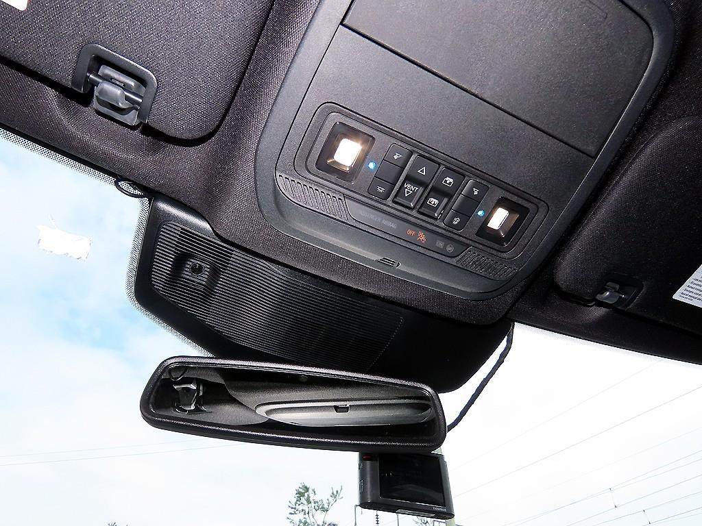 Ford Explorer — photo 15