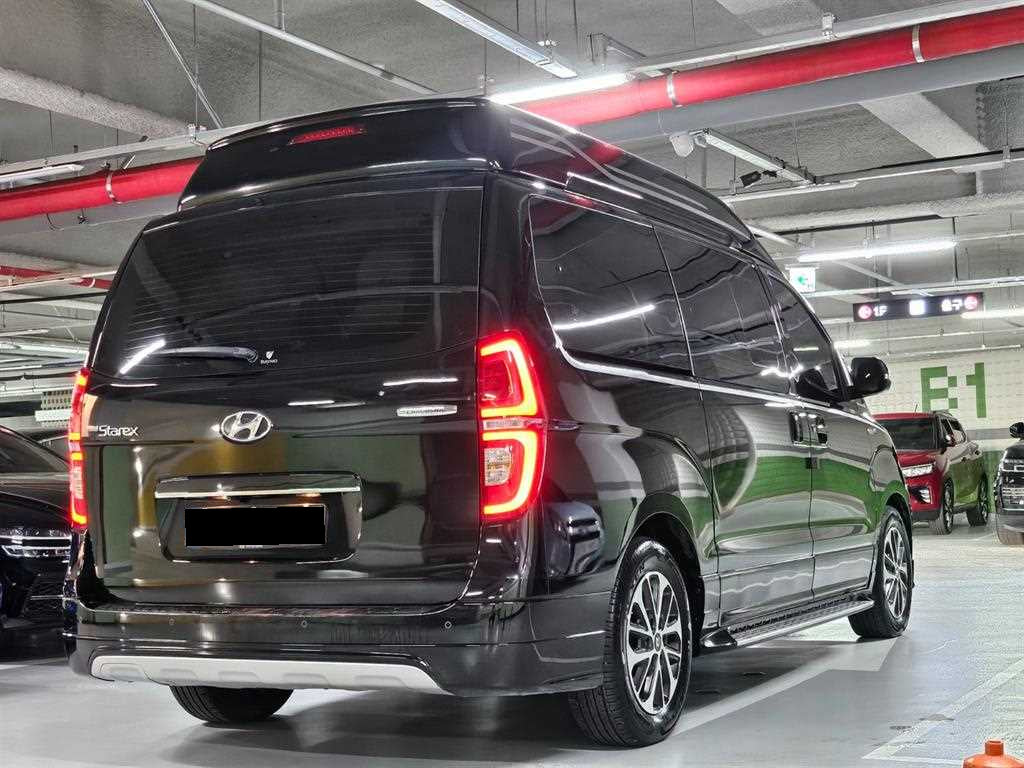 Hyundai Starex — photo 04