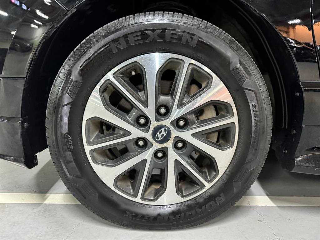 Hyundai Starex — photo 20