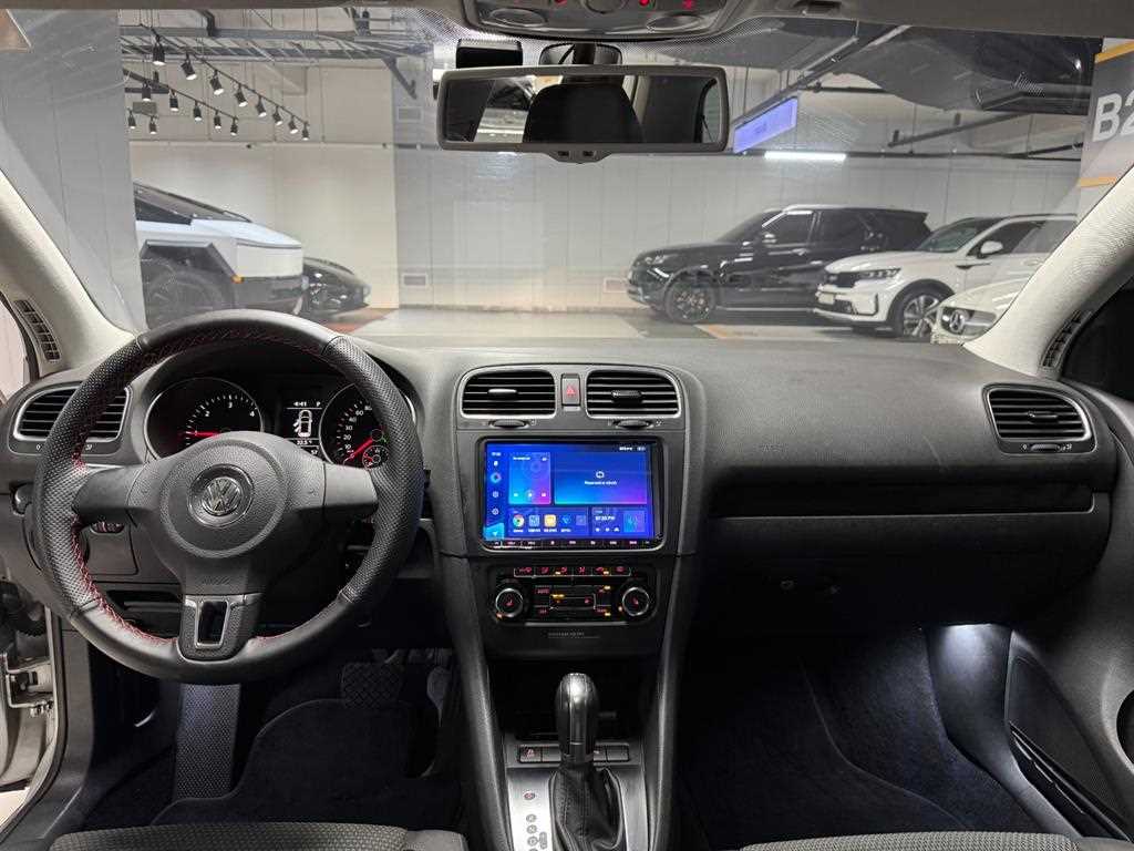 Volkswagen Golf — photo 10