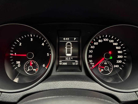 Volkswagen Golf — photo 12