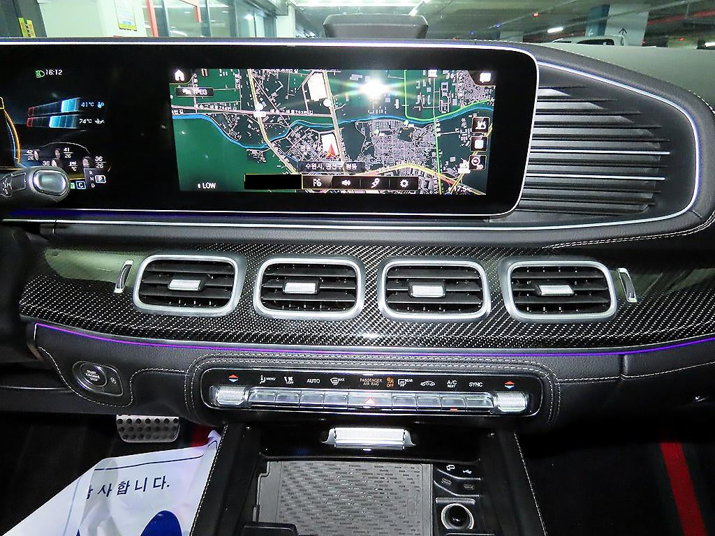 Mercedes-Benz GLE-Class — photo 11