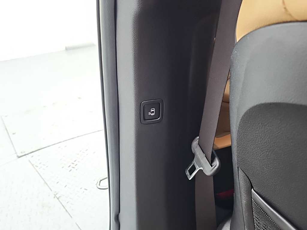 Kia Carnival — photo 15