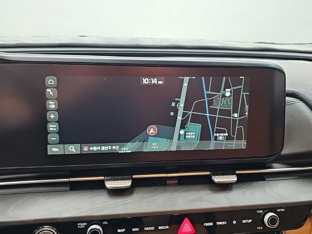 Kia Carnival — photo 16