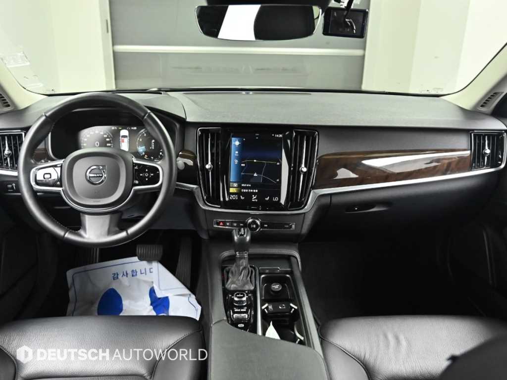 Volvo S90 — photo 07