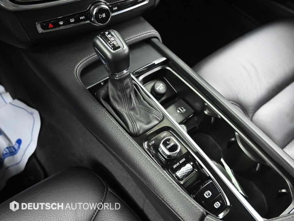 Volvo S90 — photo 09