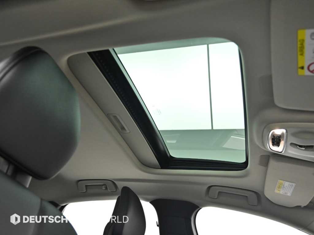 Volvo S90 — photo 18