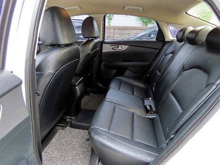 Kia K3 — photo 06