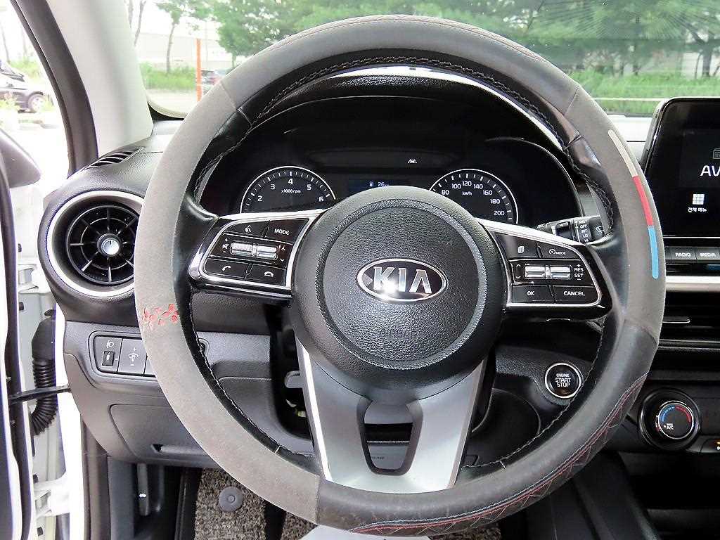 Kia K3 — photo 08