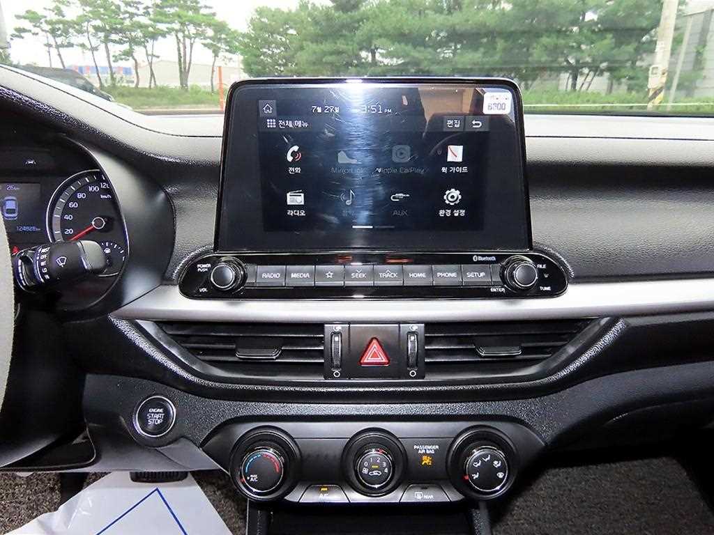 Kia K3 — photo 13