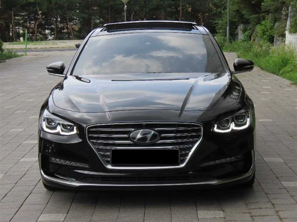 Hyundai Grandeur — photo 01