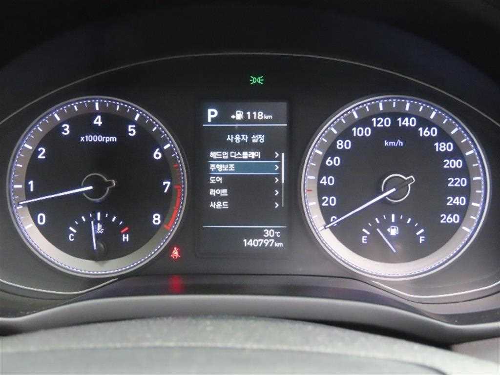 Hyundai Grandeur — photo 05