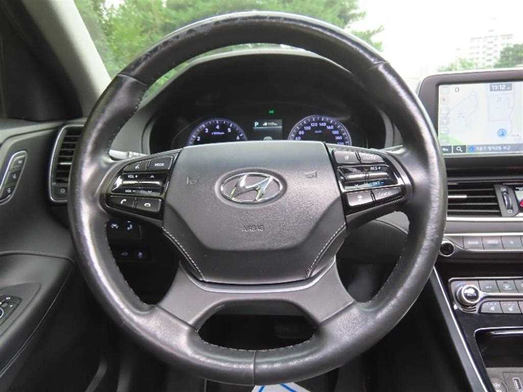 Hyundai Grandeur — photo 16
