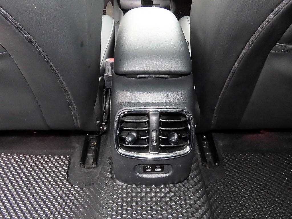 Mini Clubman — photo 16