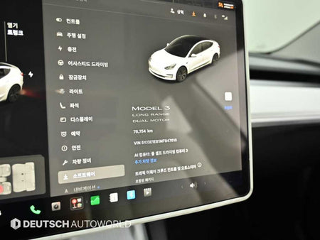 Tesla Model 3 — photo 08