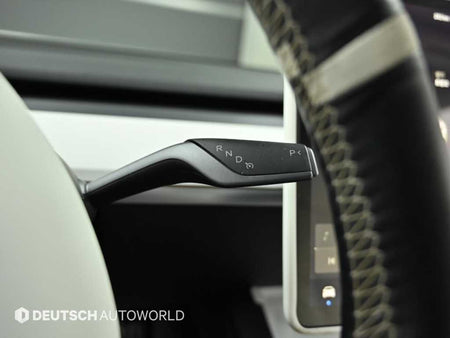 Tesla Model 3 — photo 09