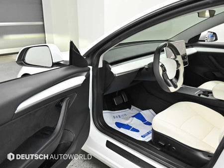 Tesla Model 3 — photo 11