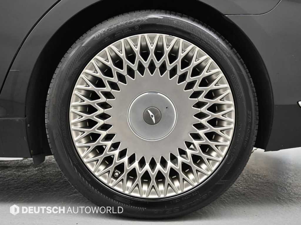 Genesis G90 — photo 05
