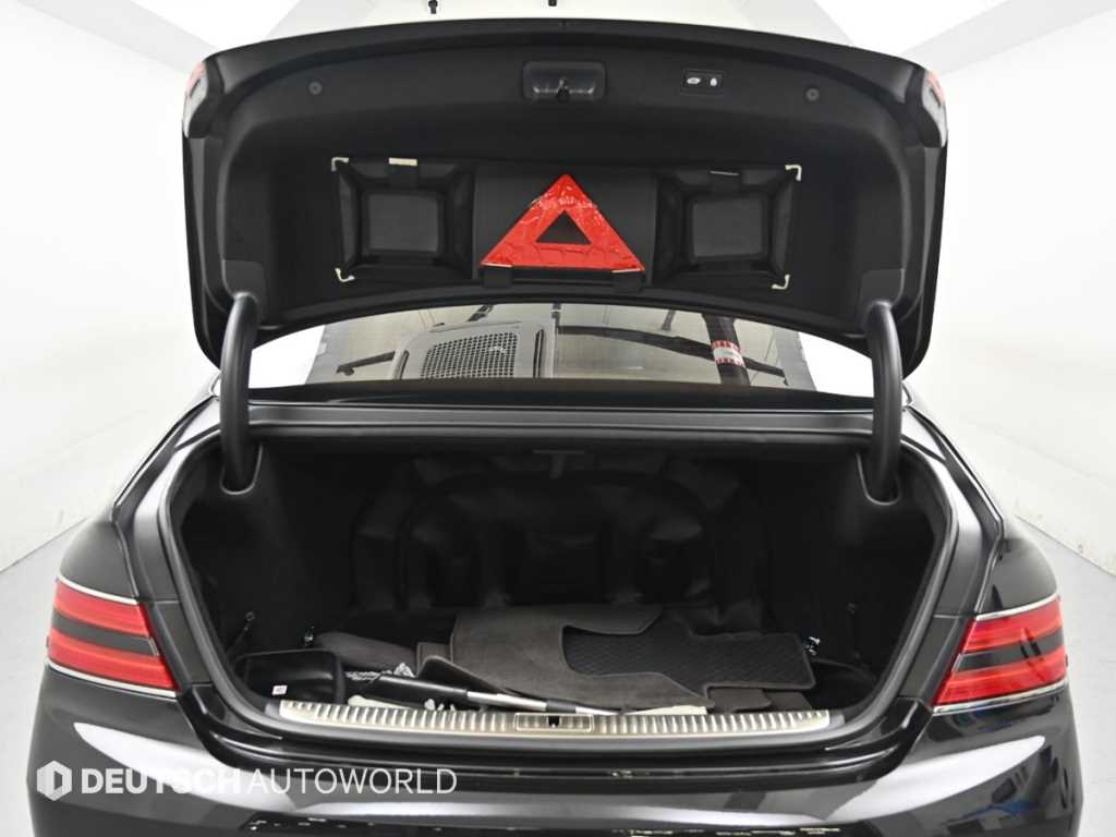 Genesis G90 — photo 19