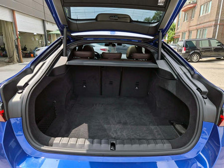 BMW i4 — photo 17