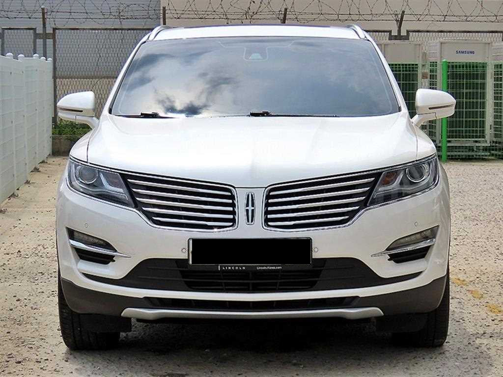 Lincoln MKC — photo 01