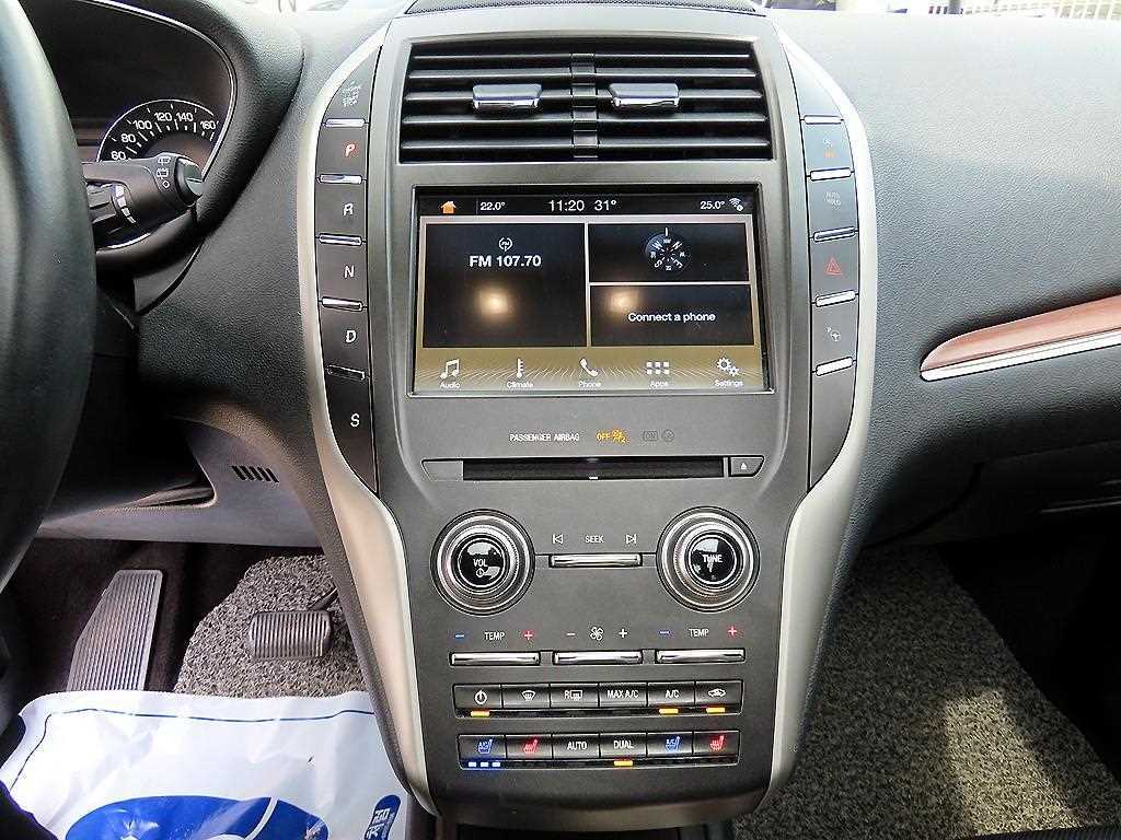 Lincoln MKC — photo 12