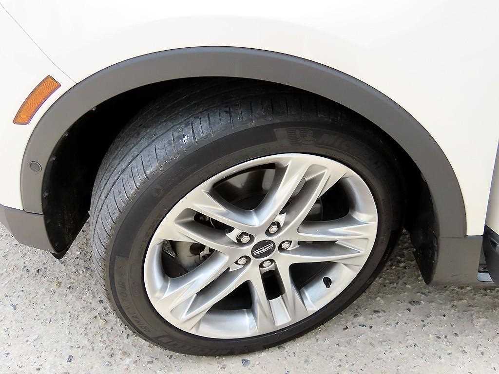 Lincoln MKC — photo 20