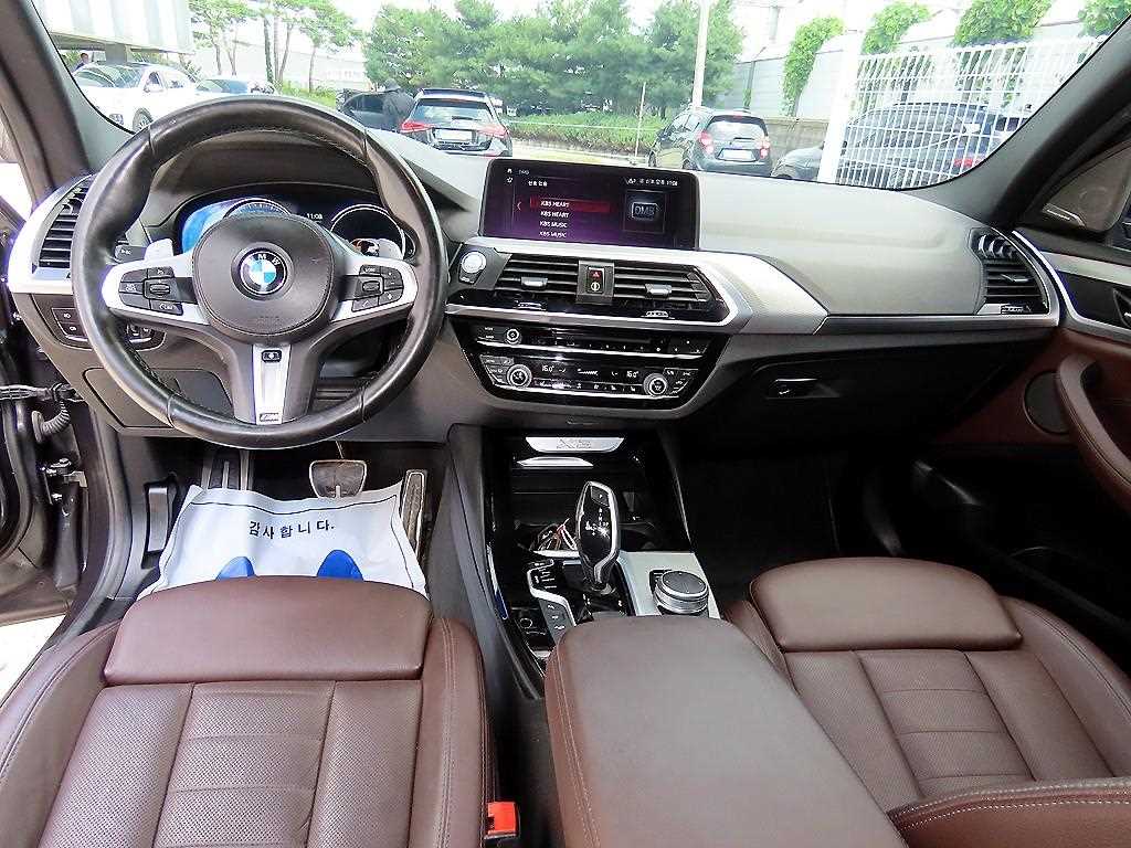 BMW X3 — photo 07