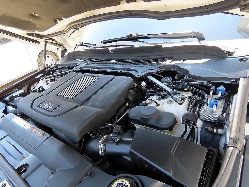 Land Rover Range Rover — photo 19