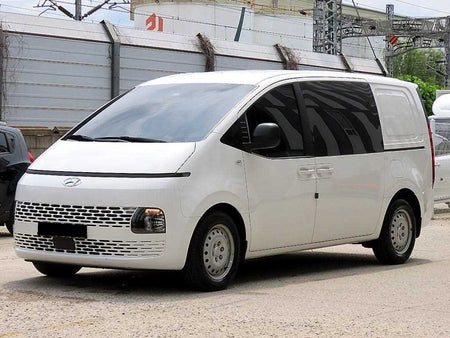 Hyundai Staria — photo 02