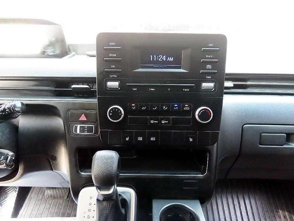 Hyundai Staria — photo 13