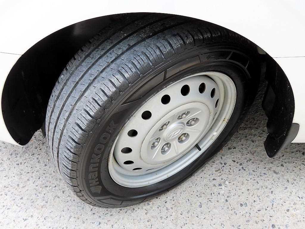 Hyundai Staria — photo 17