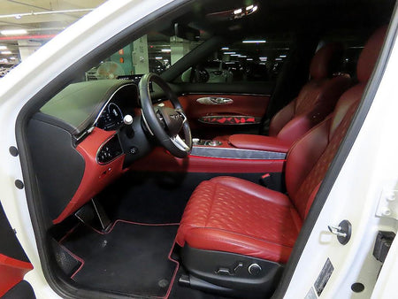Genesis GV70 — photo 06
