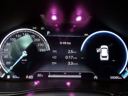 Genesis GV70 — photo 09