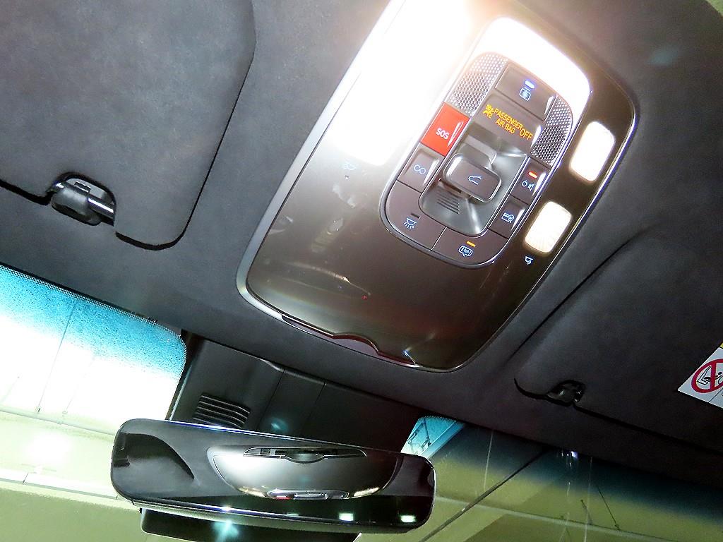 Genesis GV70 — photo 15