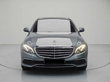 Mercedes-Benz E-Class — photo 02