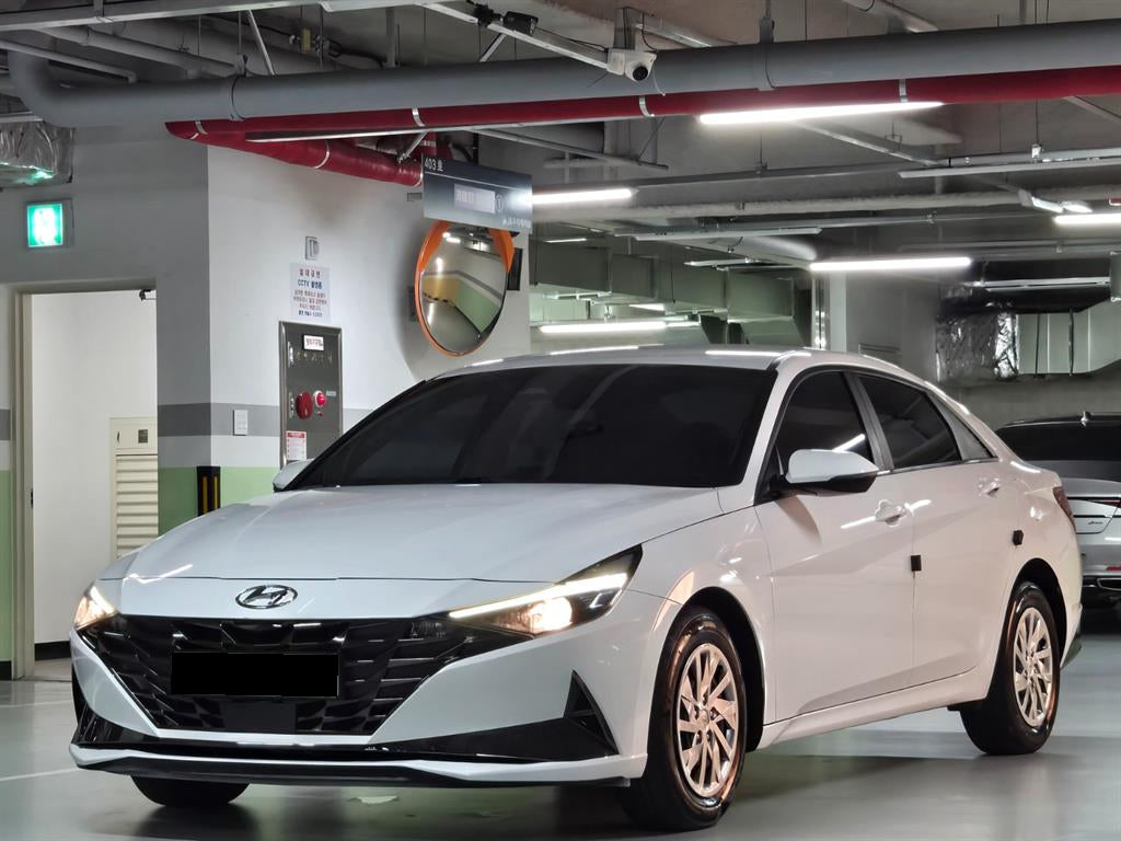 Hyundai Avante — photo 01