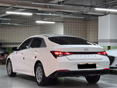 Hyundai Avante — photo 04
