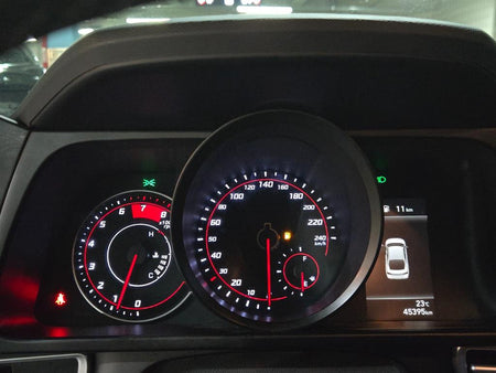 Hyundai Avante — photo 09