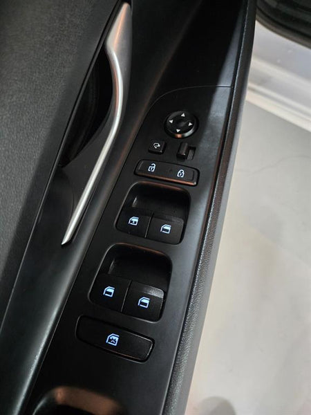 Hyundai Avante — photo 15