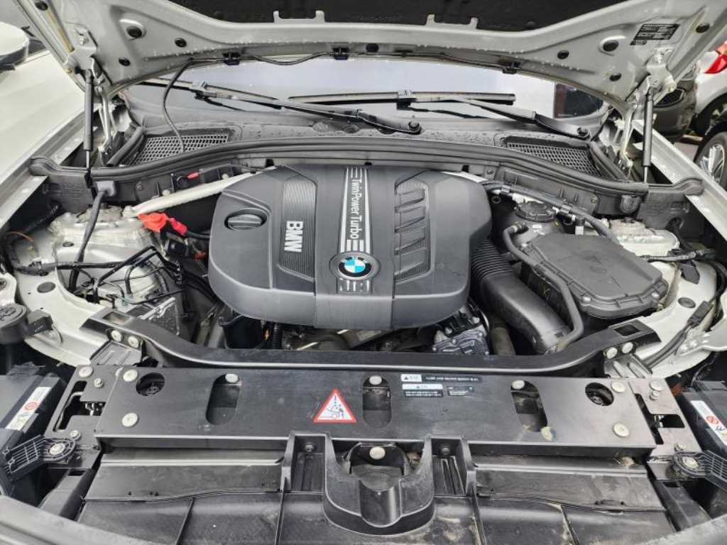 BMW X3 — photo 07