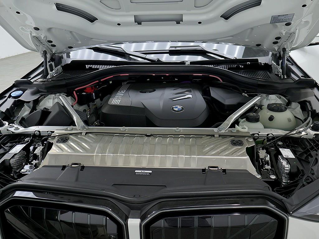BMW X3 — photo 07