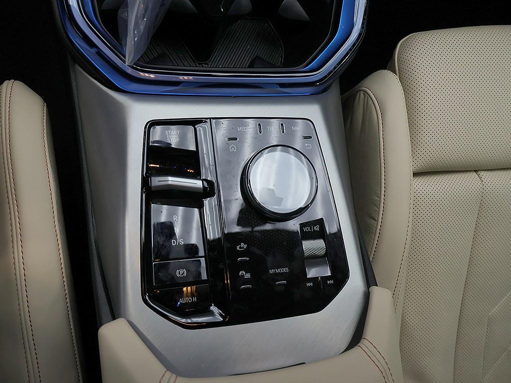 BMW X3 — photo 10