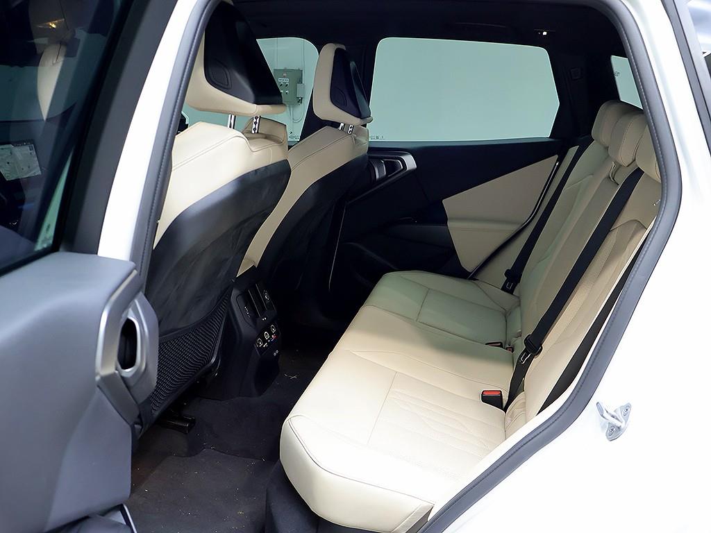BMW X3 — photo 12