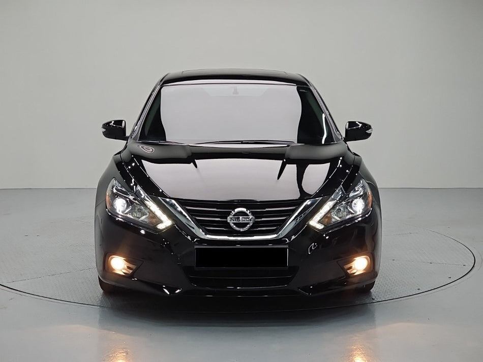 Nissan Altima — photo 02