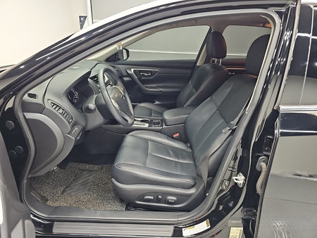 Nissan Altima — photo 11