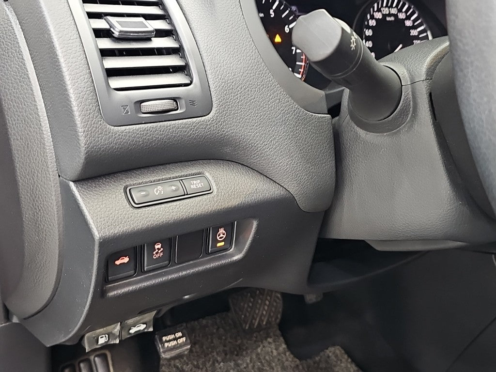 Nissan Altima — photo 17