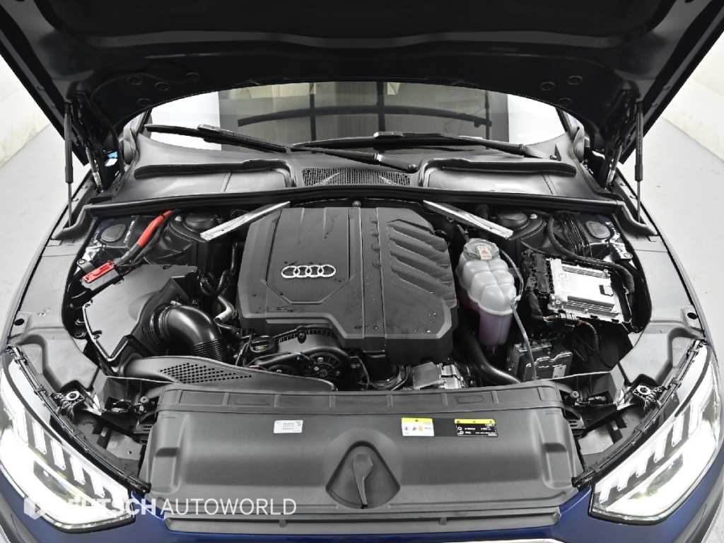 Audi A4 — photo 06