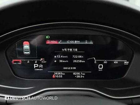 Audi A4 — photo 08