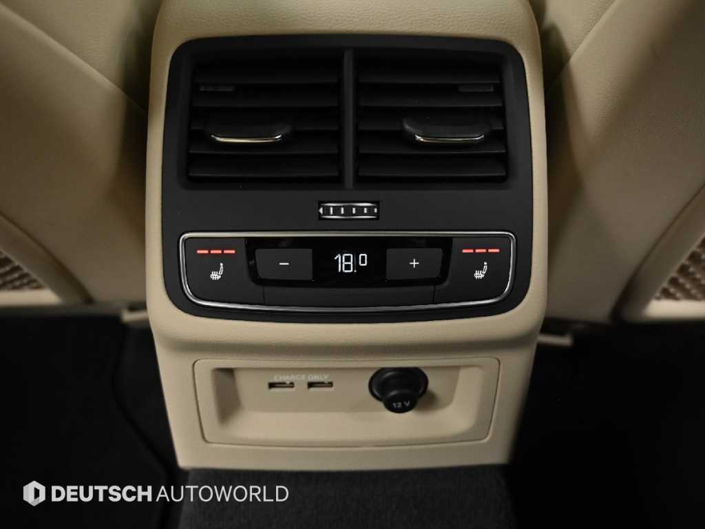Audi A4 — photo 16
